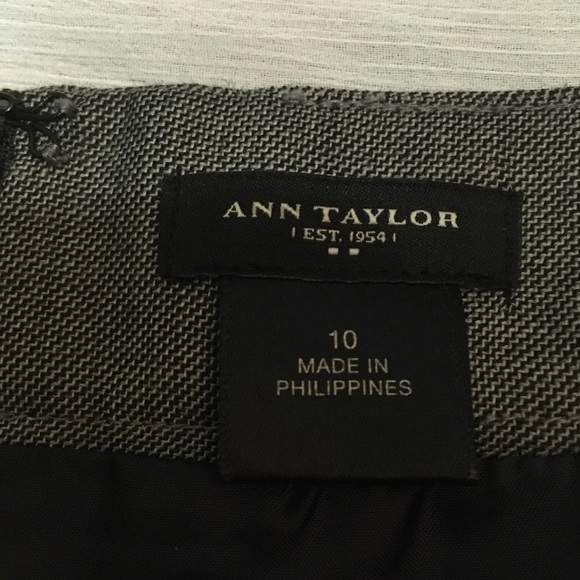 Ann Taylor size 10 lined skirt - Picture 3 of 4